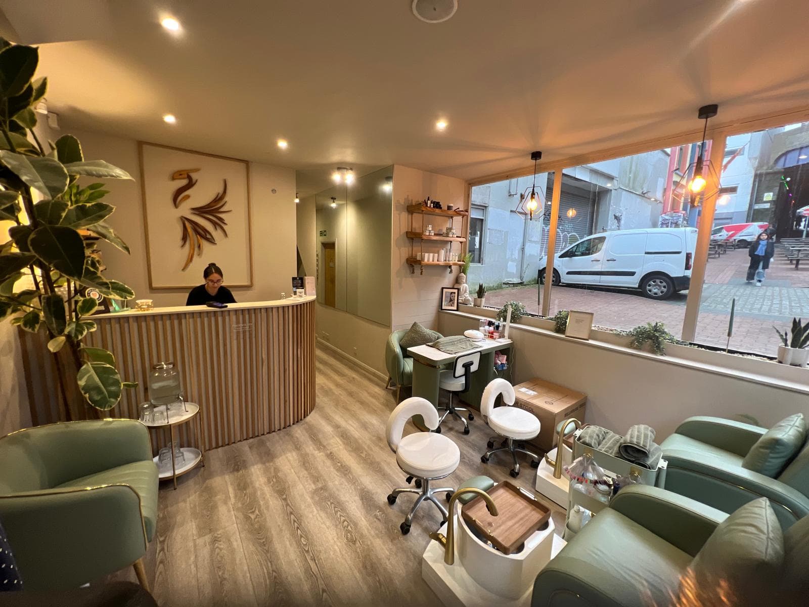 Phoenix Eco Spa Brighton - interior